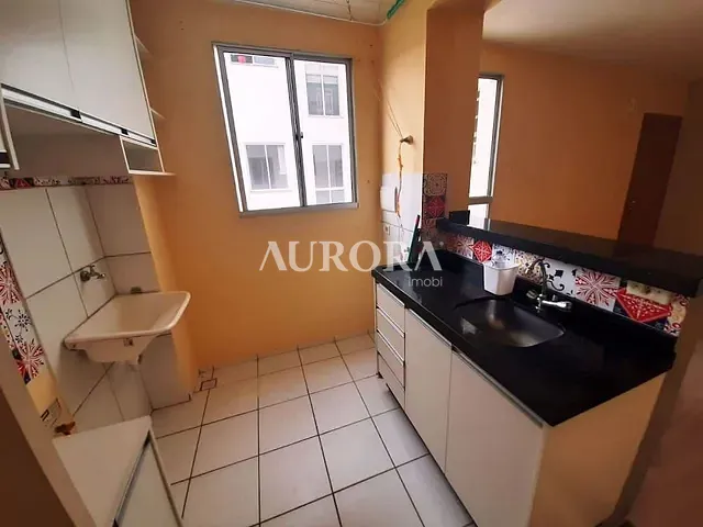 Apartamento com 77m² 2 quartos e 1 banheiro, à venda, no bairro Jardim Maria Luiza em Londrina