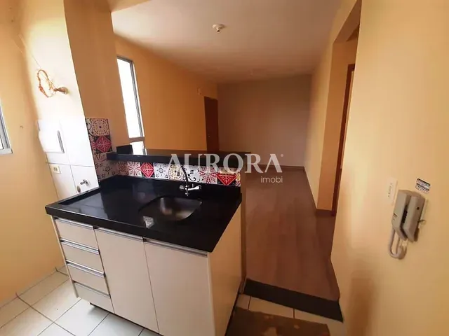 Apartamento com 77m² 2 quartos e 1 banheiro, à venda, no bairro Jardim Maria Luiza em Londrina