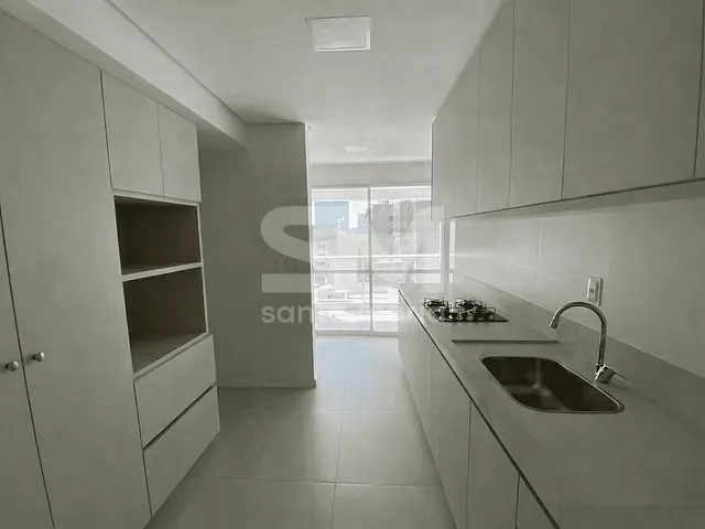 Apartamento 3 quartos e 2 banheiros, para alugar, no bairro Centro em Chapecó