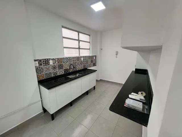 Apartamento 2 quartos e 2 banheiros, à venda, no bairro José Menino em Santos