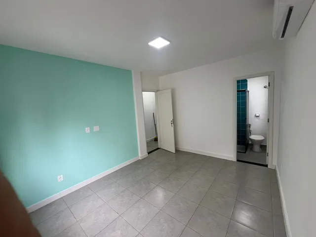 Apartamento 2 quartos e 2 banheiros, à venda, no bairro José Menino em Santos