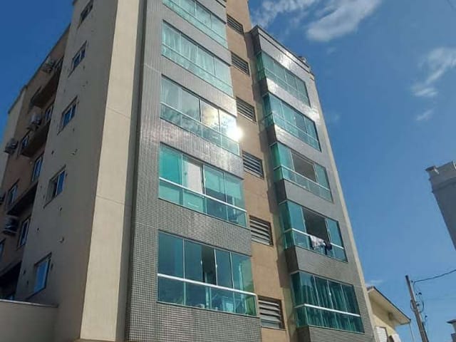 Apartamento com 90m² 3 quartos e 2 banheiros, à venda, no bairro Meia Praia em Itapema