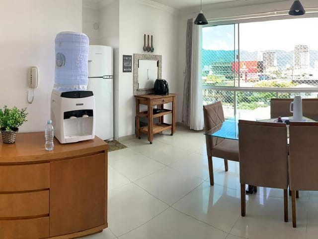 Apartamento com 90m² 3 quartos e 2 banheiros, à venda, no bairro Meia Praia em Itapema