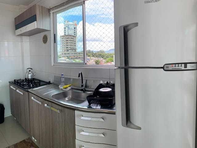 Apartamento com 90m² 3 quartos e 2 banheiros, à venda, no bairro Meia Praia em Itapema