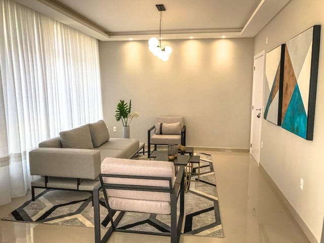 Apartamento com 192m² 4 quartos e 5 banheiros, à venda, no bairro Meia Praia em Itapema