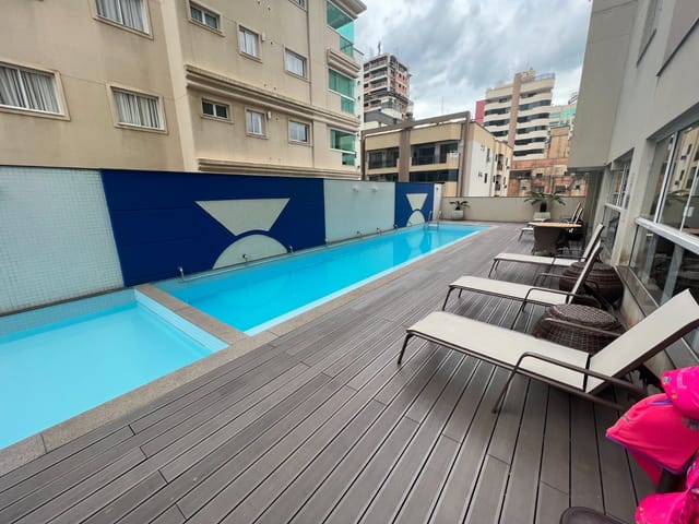 Apartamento com 352m² 4 quartos e 5 banheiros, à venda, no bairro Meia Praia em Itapema