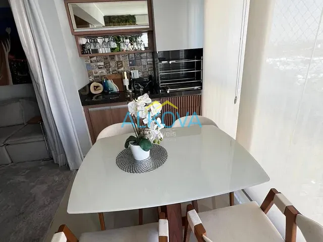 Apartamento 2 quartos e 2 banheiros, à venda, no bairro Jardim das Indústrias em São José dos Campos