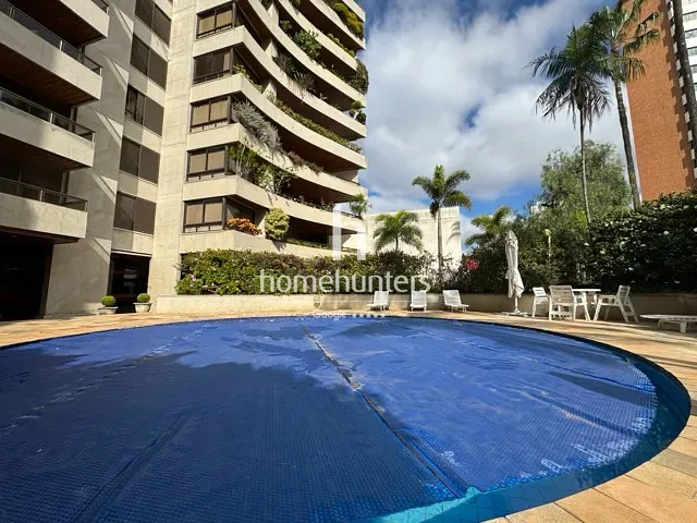 Apartamento 4 quartos e 5 banheiros, à venda, no bairro Cambuí em Campinas
