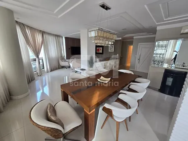 Apartamento com 245m² 3 quartos e 5 banheiros, à venda, no bairro Centro em Chapecó