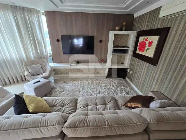 Apartamento com 245m² 3 quartos e 5 banheiros, à venda, no bairro Centro em Chapecó