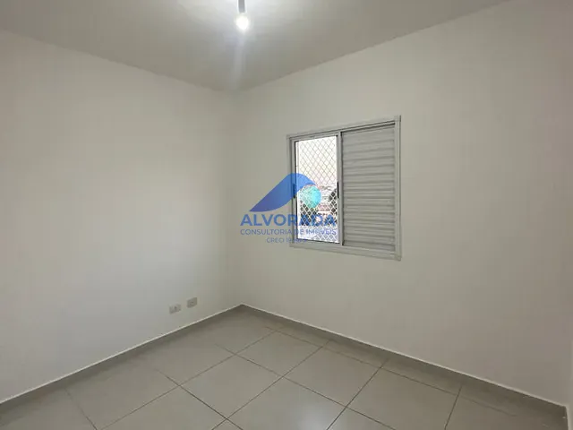Apartamento 3 quartos e 2 banheiros, para alugar, no bairro Jardim das Indústrias em São José dos Campos