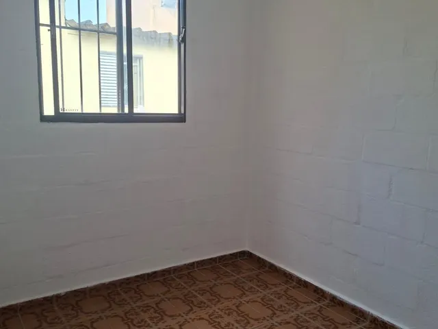 Apartamento 2 quartos e 1 banheiro, para alugar, no bairro Conjunto Promorar Raposo Tavares em São Paulo