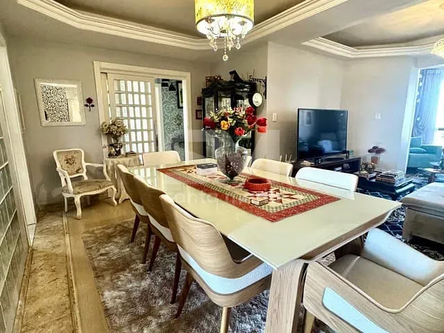 Apartamento com 222m² 3 quartos e 3 banheiros, à venda, no bairro Centro em Chapecó