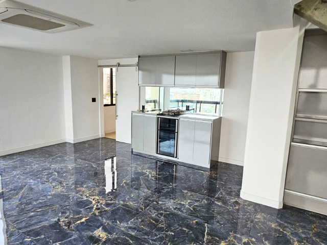 Apartamento com 210m² 3 quartos e 5 banheiros, à venda, no bairro Sumaré em São Paulo