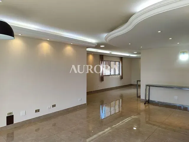 Apartamento com 358m² 5 quartos e 4 banheiros, à venda ou para alugar, no bairro Centro em Londrina