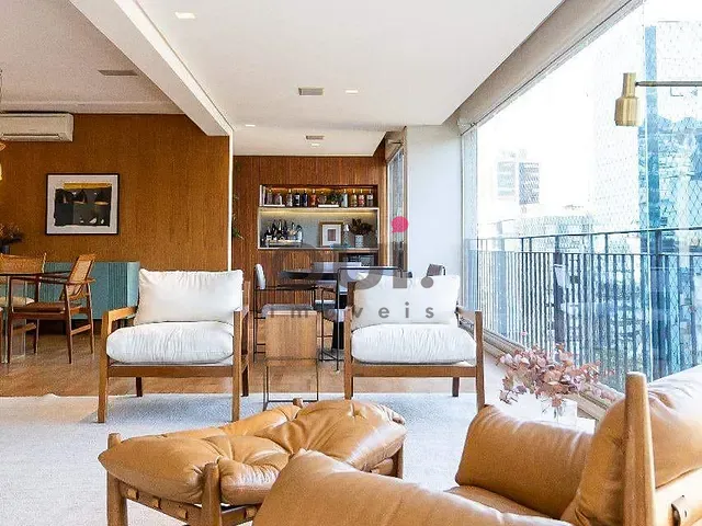 Apartamento 3 quartos e 4 banheiros, à venda, no bairro Itaim Bibi em São Paulo