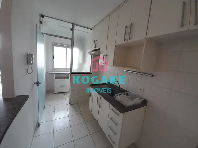 Apartamento 2 quartos e 1 banheiro, para alugar, no bairro Monte Castelo em São José dos Campos