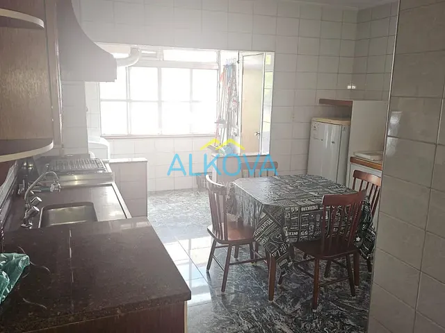 Apartamento 3 quartos e 2 banheiros, para alugar, no bairro Jardim São Dimas em São José dos Campos