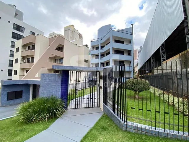 Apartamento 3 quartos e 2 banheiros, para alugar, no bairro Presidente Médici em Chapecó