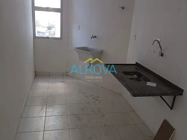 Apartamento 2 quartos e 1 banheiro, à venda, no bairro Jardim Bela Vista em São José dos Campos