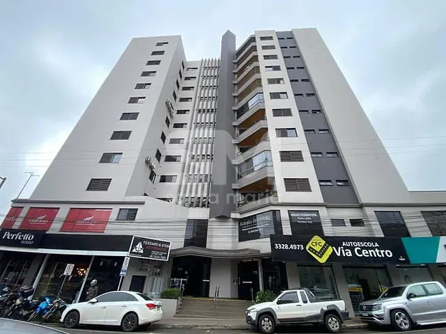 Apartamento 3 quartos e 3 banheiros, para alugar, no bairro Centro em Chapecó
