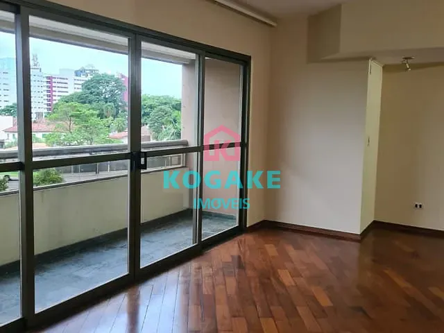 Apartamento 4 quartos e 1 banheiro, para alugar, no bairro Centro em São José dos Campos