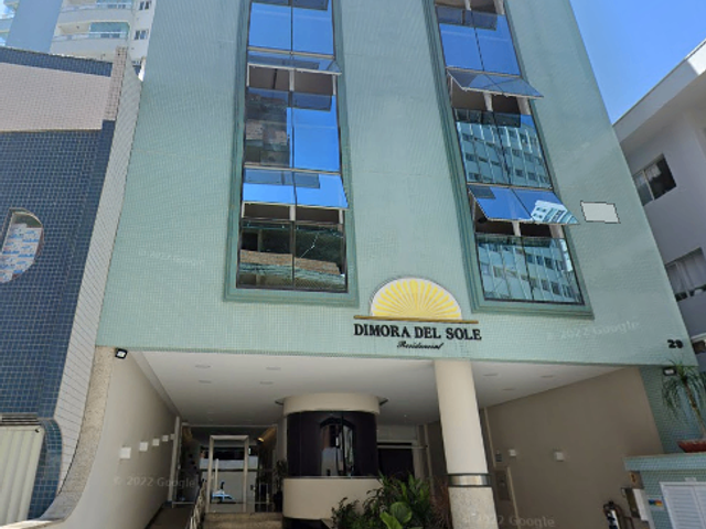 Apartamento com 203m² 3 quartos e 2 banheiros, à venda, no bairro Centro em Balneário Camboriú