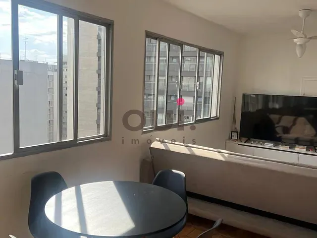 Apartamento 1 quarto e 1 banheiro, à venda, no bairro Itaim Bibi em São Paulo