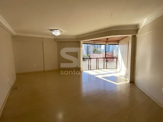 Apartamento 3 quartos e 2 banheiros, para alugar, no bairro Centro em Chapecó