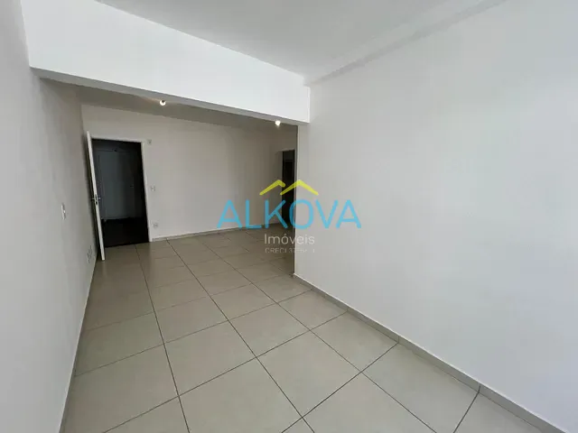 Apartamento 2 quartos e 2 banheiros, para alugar, no bairro Condomínio Royal Park em São José dos Campos