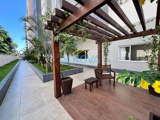 Apartamento 2 quartos e 2 banheiros, para alugar, no bairro Condomínio Royal Park em São José dos Campos