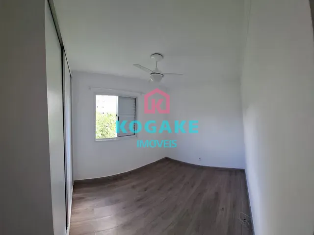 Apartamento 3 quartos e 2 banheiros, para alugar, no bairro Jardim Copacabana em São José dos Campos