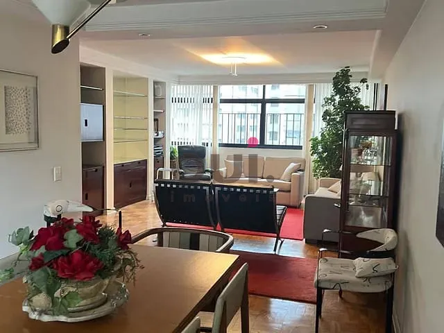 Apartamento 3 quartos e 2 banheiros, para alugar, no bairro Jardim Paulista em São Paulo