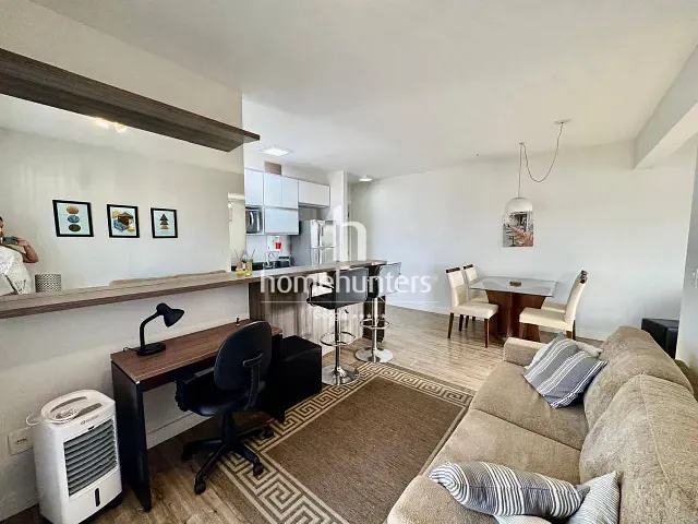 Apartamento 1 quarto e 1 banheiro, para alugar, no bairro Cambuí em Campinas