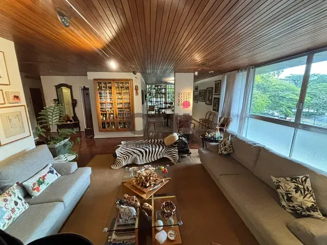 Apartamento com 250m² 4 quartos e 4 banheiros, à venda, no bairro Jardim Paulista em São Paulo