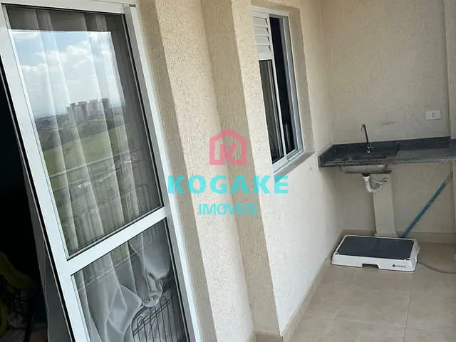 Apartamento 2 quartos e 1 banheiro, à venda, no bairro Parque Santo Antônio em Jacareí
