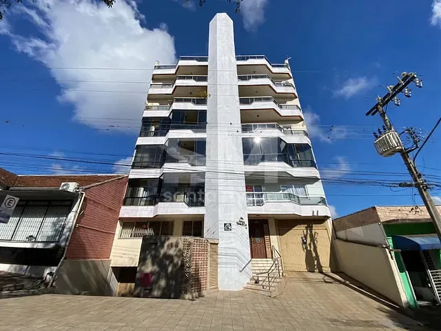 Apartamento 3 quartos e 2 banheiros, para alugar, no bairro Centro em Chapecó