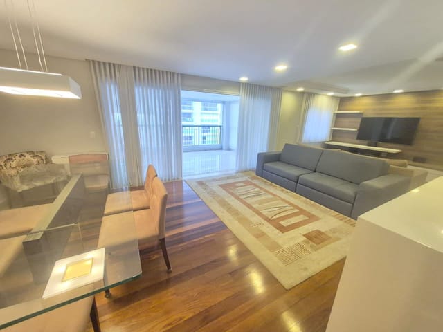Apartamento com 170m² 3 quartos e 5 banheiros, para alugar, no bairro Jardim Vila Mariana em São Paulo