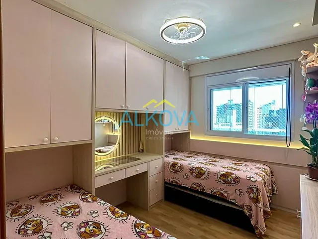 Apartamento 2 quartos e 2 banheiros, à venda, no bairro Vila Adyana em São José dos Campos