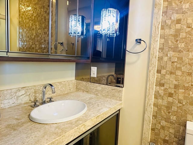 Apartamento com 160m² 3 quartos e 4 banheiros, à venda, no bairro Praia Brava de Itajaí em Itajaí