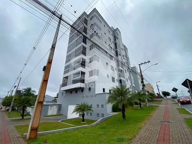 Apartamento 2 quartos e 2 banheiros, para alugar, no bairro SAIC em Chapecó