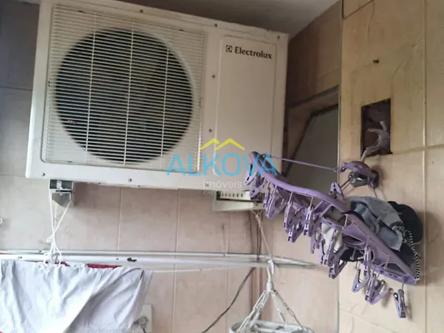 Apartamento 2 quartos e 1 banheiro, à venda, no bairro Parque Industrial em São José dos Campos