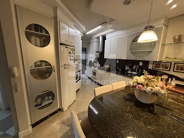 Apartamento com 116m² 3 quartos e 2 banheiros, à venda, no bairro Centro em Chapecó
