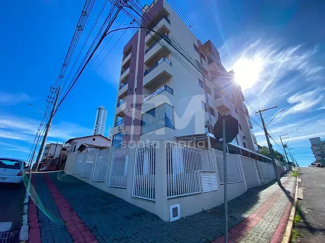 Apartamento 2 quartos e 2 banheiros, para alugar, no bairro São Cristóvão em Chapecó