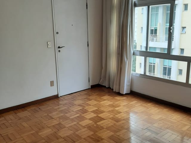 Apartamento com 116m² 3 quartos e 2 banheiros, à venda, no bairro Vila Nova Conceição em São Paulo