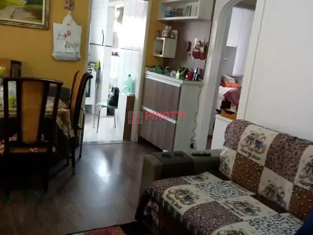 Apartamento 2 quartos e 1 banheiro, à venda, no bairro Dos Casa em São Bernardo do Campo