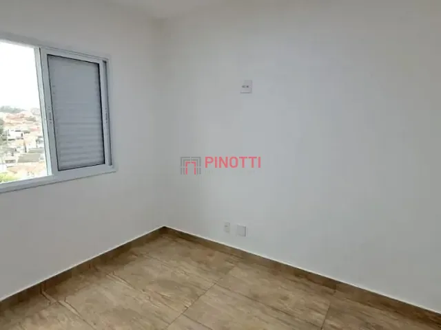 Apartamento 2 quartos e 1 banheiro, à venda, no bairro Santa Terezinha em São Bernardo do Campo