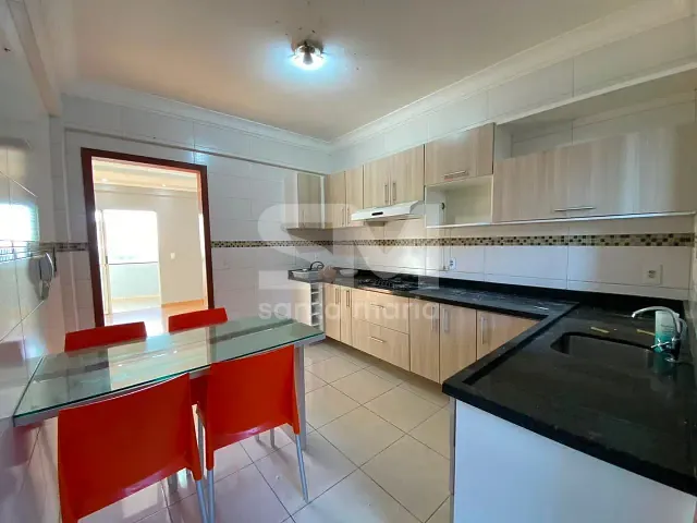 Apartamento 2 quartos e 1 banheiro, para alugar, no bairro Líder em Chapecó