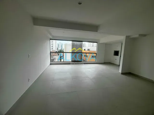 Apartamento 3 quartos e 2 banheiros, à venda, no bairro Vila Ema em São José dos Campos