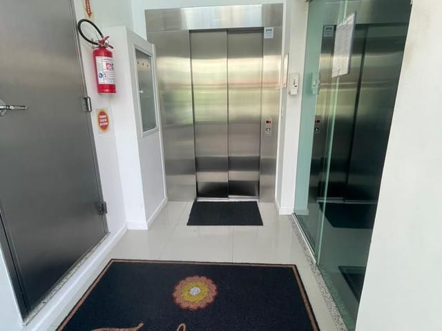 Apartamento com 80m² 2 quartos e 2 banheiros, à venda, no bairro Meia Praia em Itapema